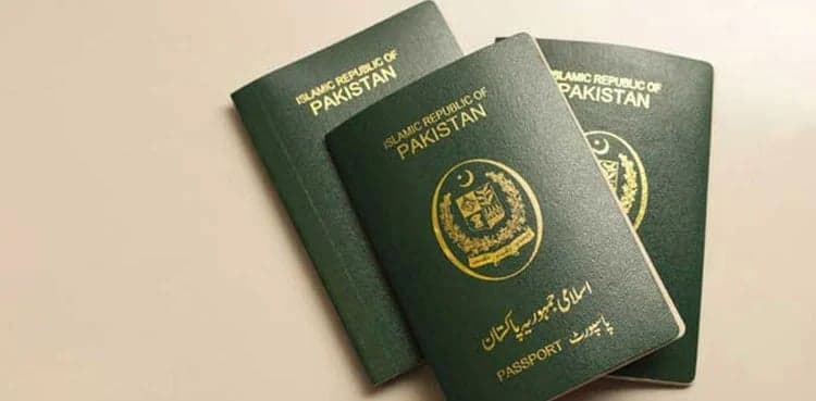Pakistan: Backlog of unprinted passports reaches 700,000