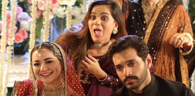 Rabya Kulsoom treats fans with BTS from MPHT sets