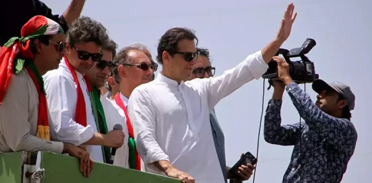 Threats to Imran Khan’s life: PTI leaders write letter to CJP