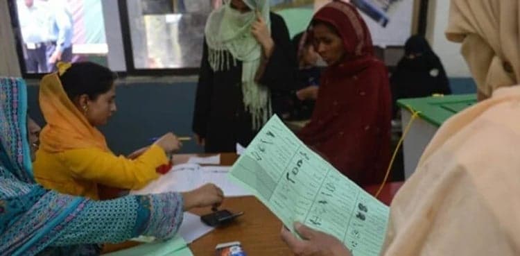 Can the Pakistani voter bring change?