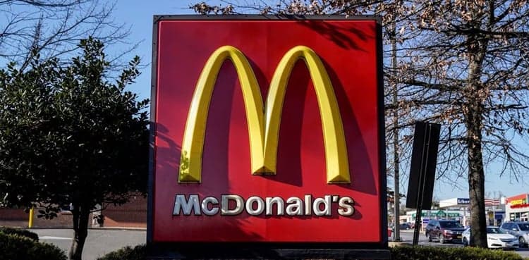 McDonald's shares drop on E. coli outbreak