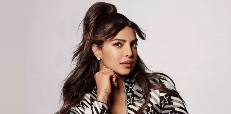 Priyanka Chopra aspires to use her first name only like Rekha