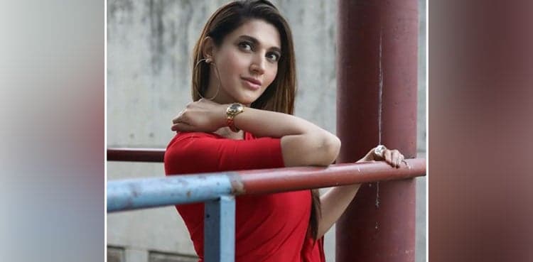 Sana Fakhar's latest pictures go viral