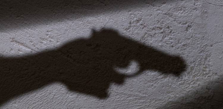 Street criminals involved in over 70 robberies in Karachi arrested