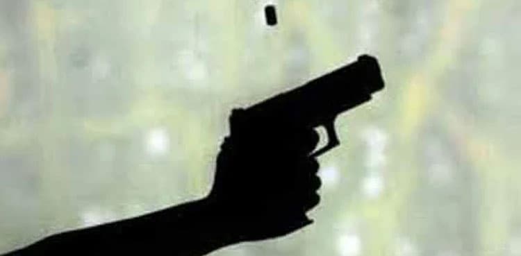 Two female student injured in Multan college bus firing incident