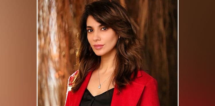 Navin Waqar has a relationship advice for women