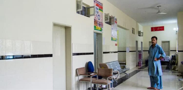 Health Ministry reports 40 new HIV cases in Pakistan