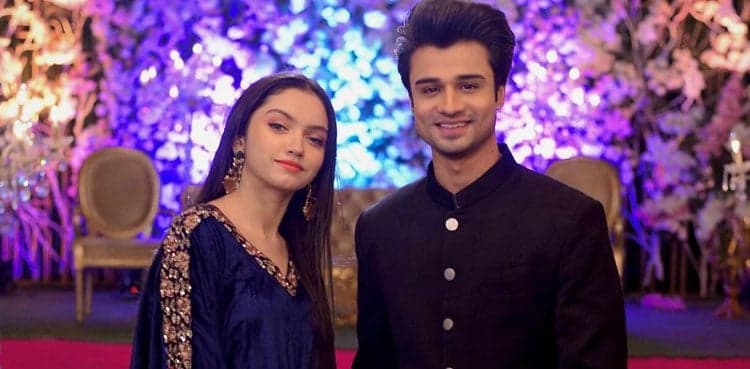 Fazal Hussain's picture with Aina Asif goes viral