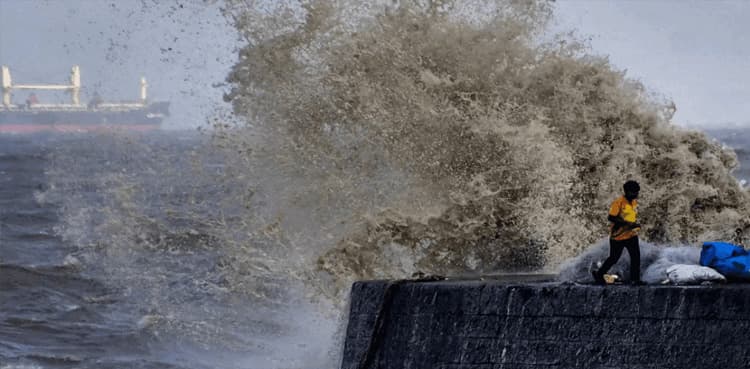 Cyclone Biparjoy: Armed forces rescue stranded fishermen