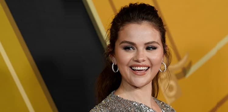 TROLLED: Selena Gomez dubbed 'desperate' by netizens
