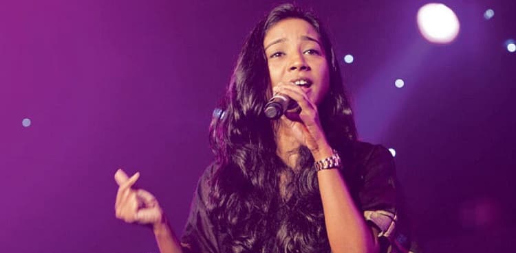 Watch: Shilpa Rao covers Mehdi Hassan's timeless classic