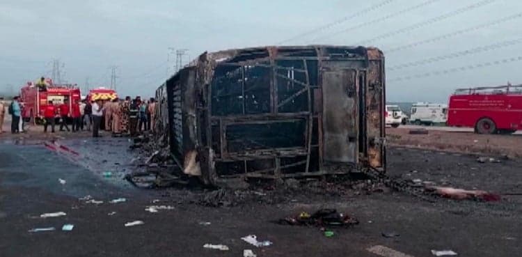 India bus fire kills at least 25, injures eight
