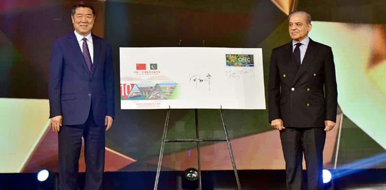 Pakistan, China vow to continue cooperation for CPEC