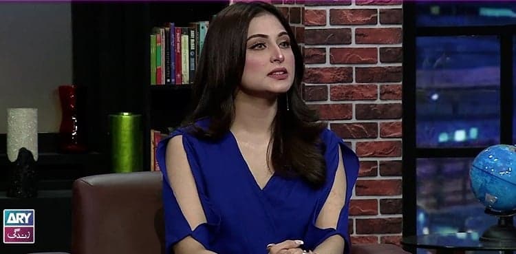Aruba Mirza calls herself 'Papa ki pari' - Watch