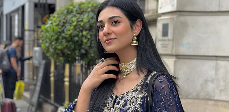 Sarah Khan joins 'Barbie' social media bandwagon