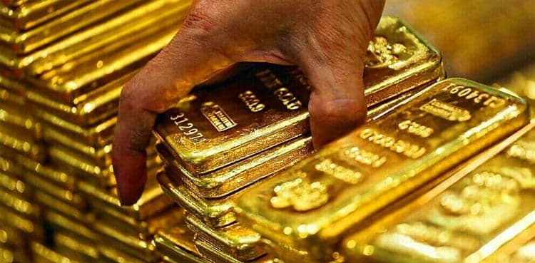 Gold set for second weekly gain as dollar crumbles