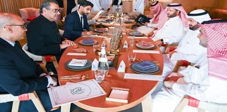 ‘Saudi Arabia to enhance facilities for Pakistani pilgrims during Hajj’