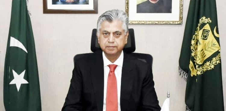 Caretaker Govt ministers meet PTI leaders: sources