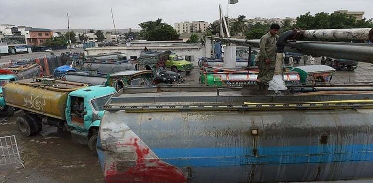 Five illegal water hydrants razed in Nazimabad with Rangers' help