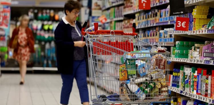 France: Shoppers buy less detergent as prices surge
