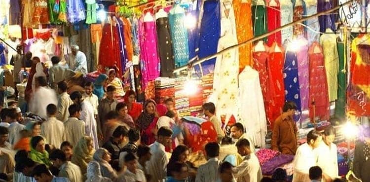 Pakistan plans early market closures amid fuel price surge