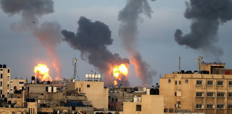 Terrified Gaza residents try to reconnect as communications return