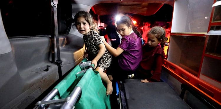 Global protests erupt after Israeli strike kills hundreds at Gaza hospital