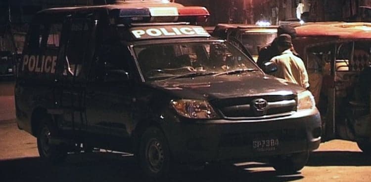 Under-training police officer involved in Orangi Town heist: sources