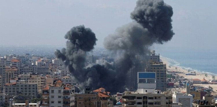 Israel warns to 'wipe' Lebanon off face of Earth