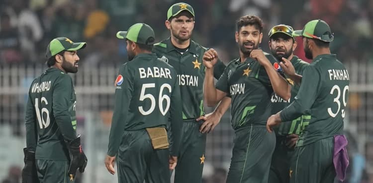 Pakistan players told to put country before franchise leagues