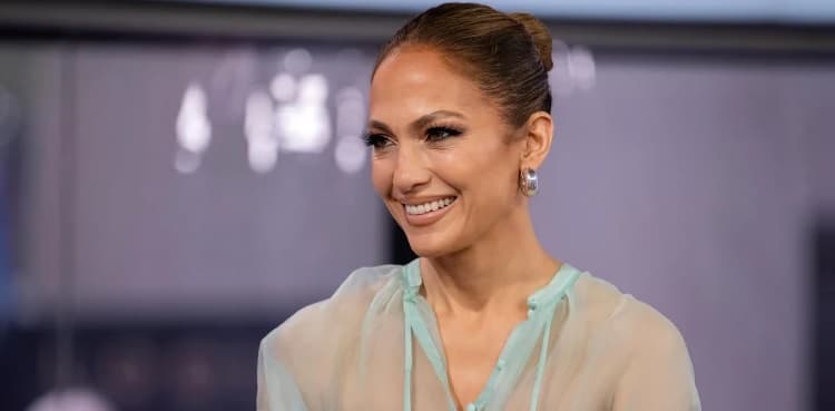 Jennifer Lopez sells off Bel Air mansion for a whopping sum