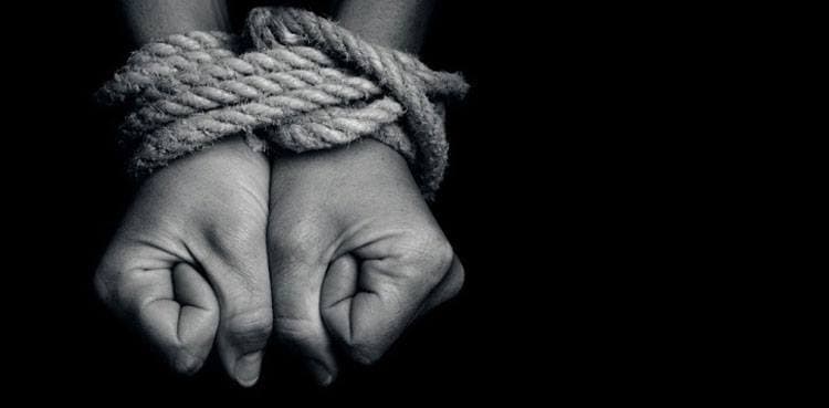 Dacoits abduct three sui gas workers in Jacobabad