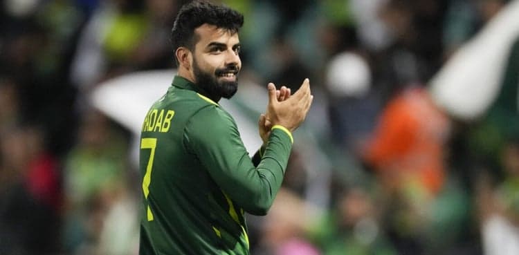 Shahid Afridi recalls his conversation with struggling Shadab Khan
