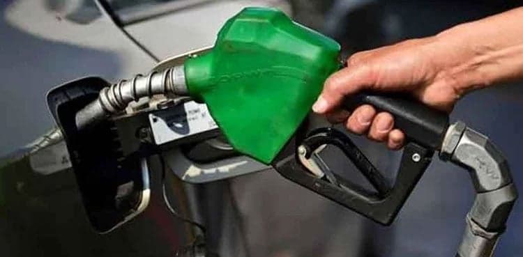 Petrol price likely to witness another drop in Pakistan