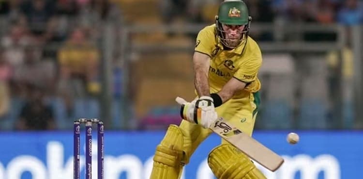 Glenn Maxwell clings to test team recall hopes
