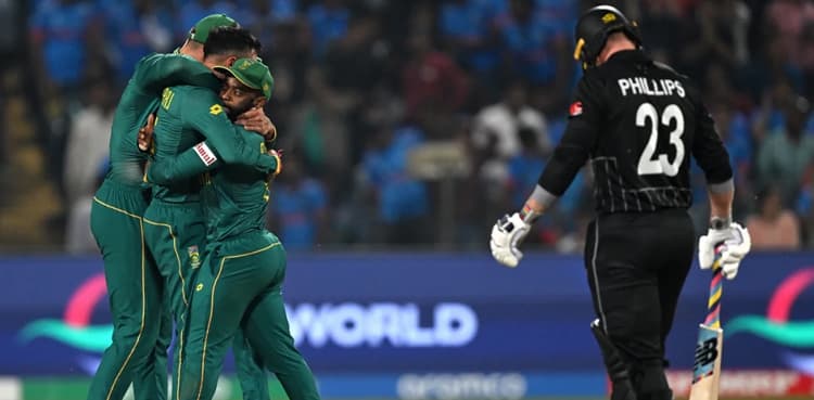 New Zealand's Phillips still eyeing World Cup 2023 semi-finals after South Africa loss
