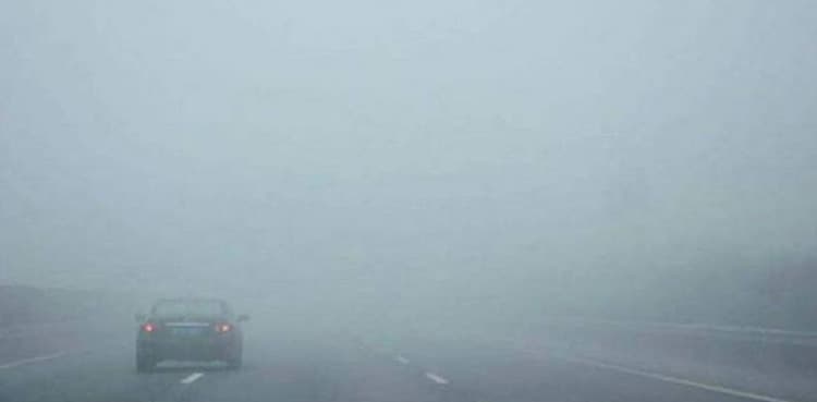 Fog disrupts traffic flow on motorways in Punjab