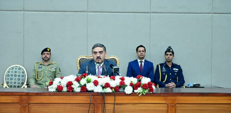 Only plebiscite, not any country’s court to decide Kashmir's future: PM Kakar