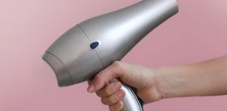 Woman charged nearly Rs4 lakh for using her hair dryer in hotel