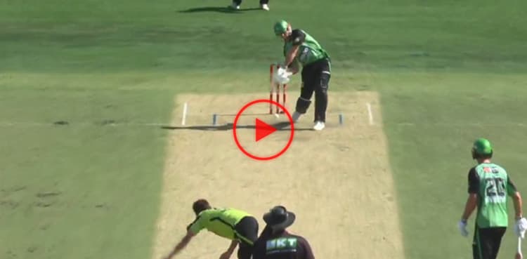 Watch: Zaman Khan clean bowls Glenn Maxwell in BBL 2023-24
