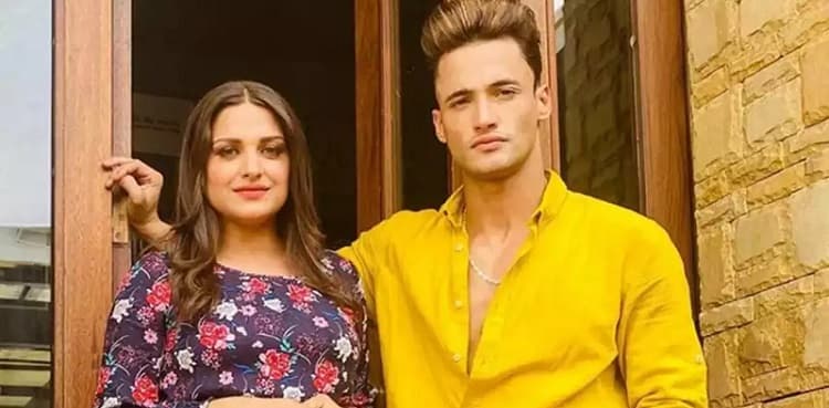 'Bigg Boss' couple Asim Riaz, Himanshi Khurana part ways