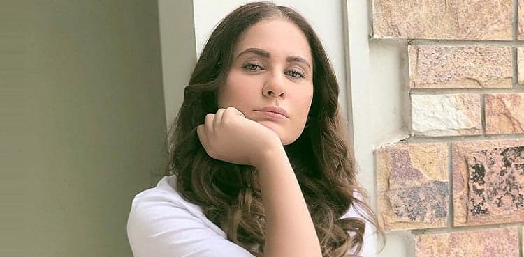 'Let's not feel pity...': Nausheen Shah silences single-shaming troll