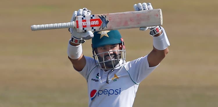 Mohammad Rizwan engages with fans; answers the 'Sarfaraz' question
