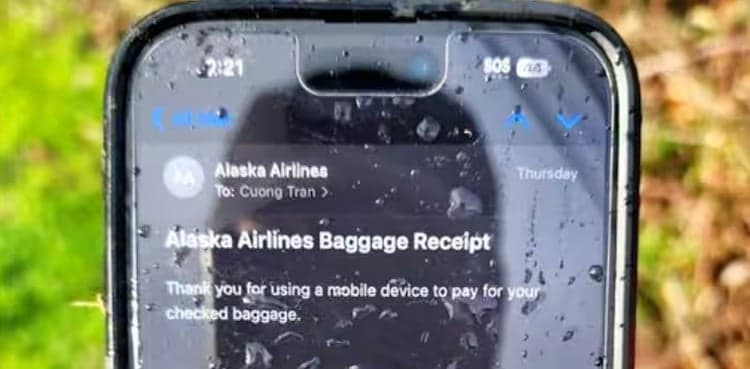 iPhone survives 16,000-foot fall from airplane