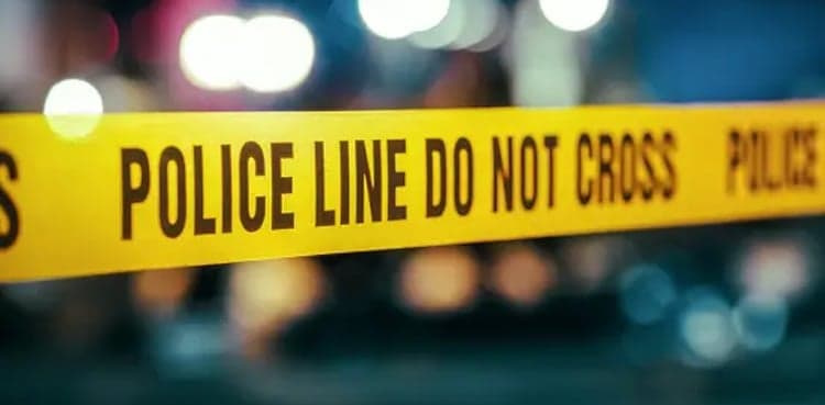 Civilian dies as police chase dacoits in Karachi