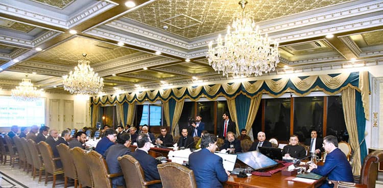 Cabinet approves hike in gas tariff on IMF demand