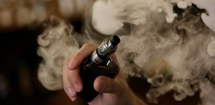 Karachi: Crackdown ordered on vape, drug sales near schools