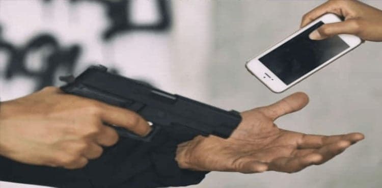 Street crime claims another life in Karachi