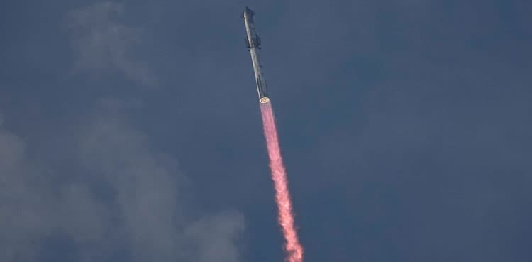 SpaceX mega rocket lost in final phase of test flight