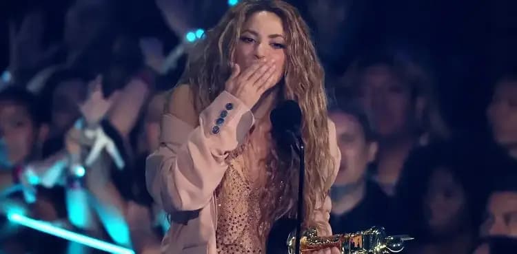 Shakira's new album punches back after personal rollercoaster